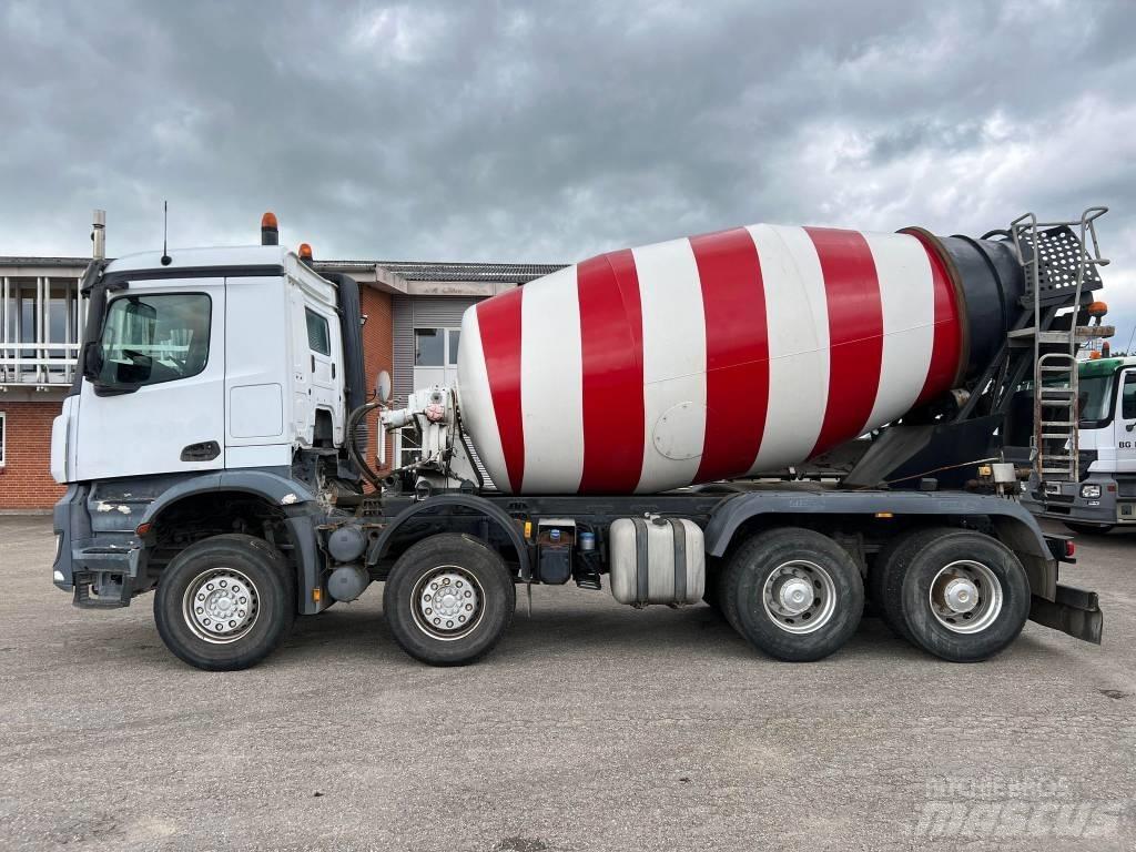 Mercedes-Benz 3248 Camion malaxeur