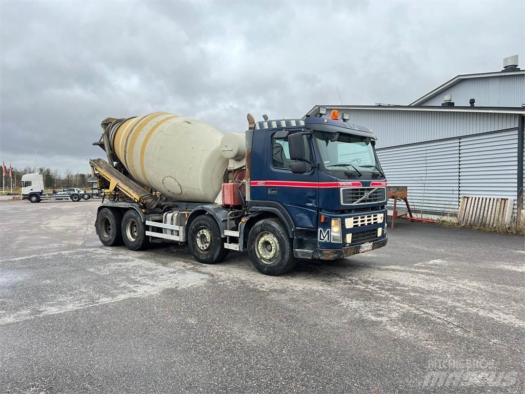 Volvo FM12 8X4 Camion malaxeur
