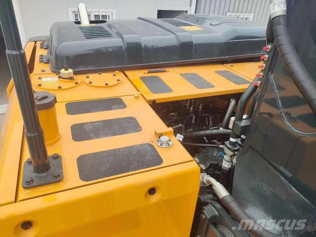 Hyundai HX 220 Pelle sur chenilles