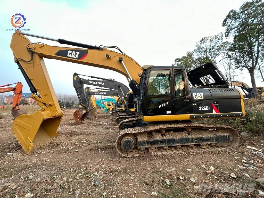 CAT 326 D Pelle sur chenilles