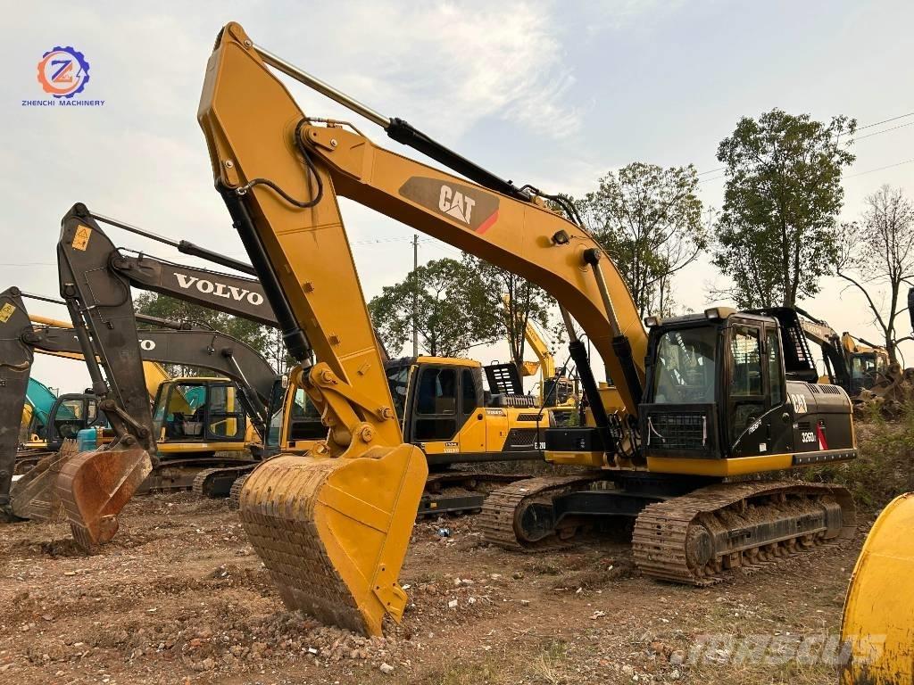 CAT 326 D Pelle sur chenilles