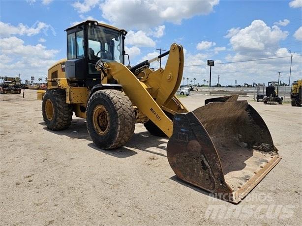 CAT 966M Chargeuse sur pneus