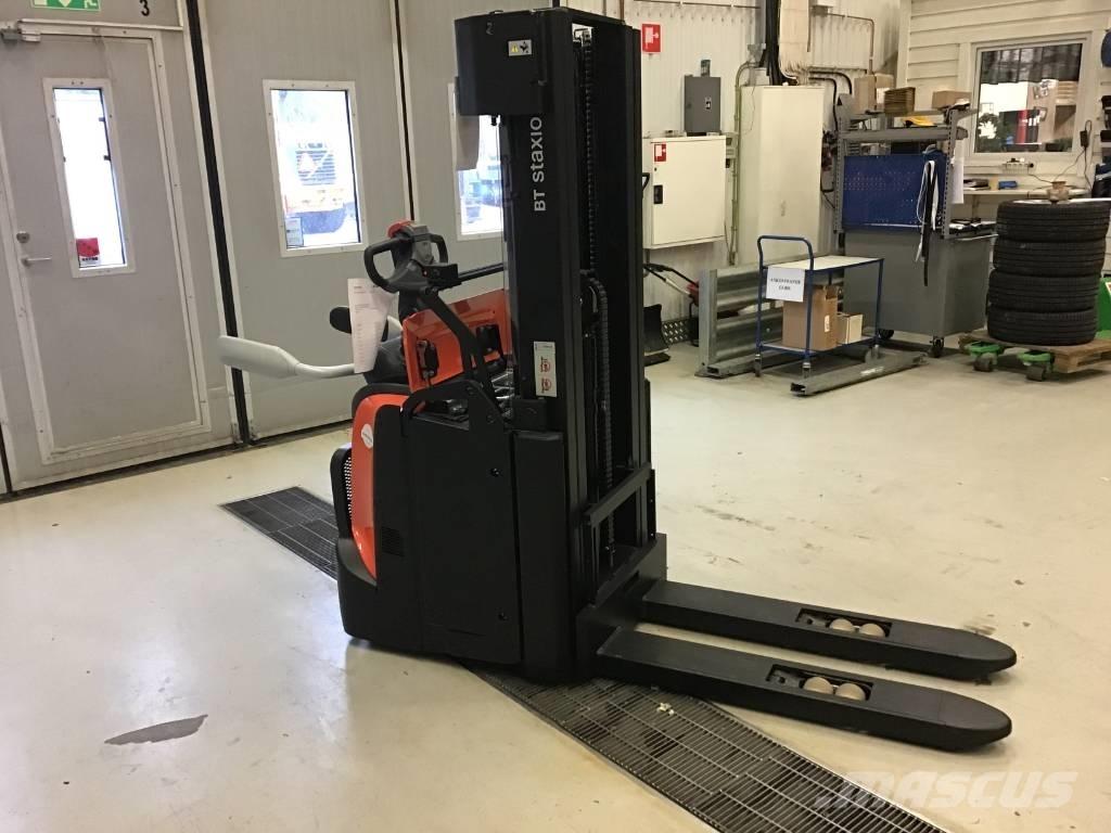 Toyota / BT SPE 140 L Gerbeur accompagnant