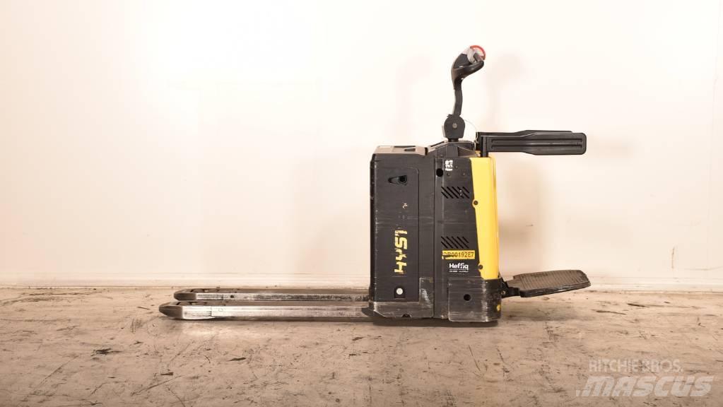 Hyster P 2.0 S Transpalette accompagnant porté debout