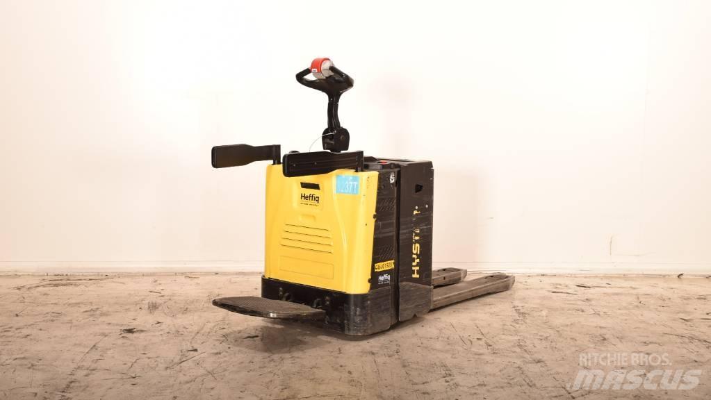 Hyster P 2.0 S Transpalette accompagnant porté debout