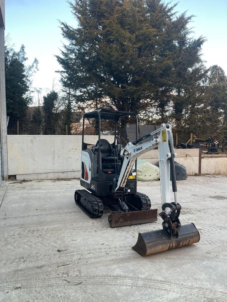 Bobcat E 17 Mini pelle < 7t