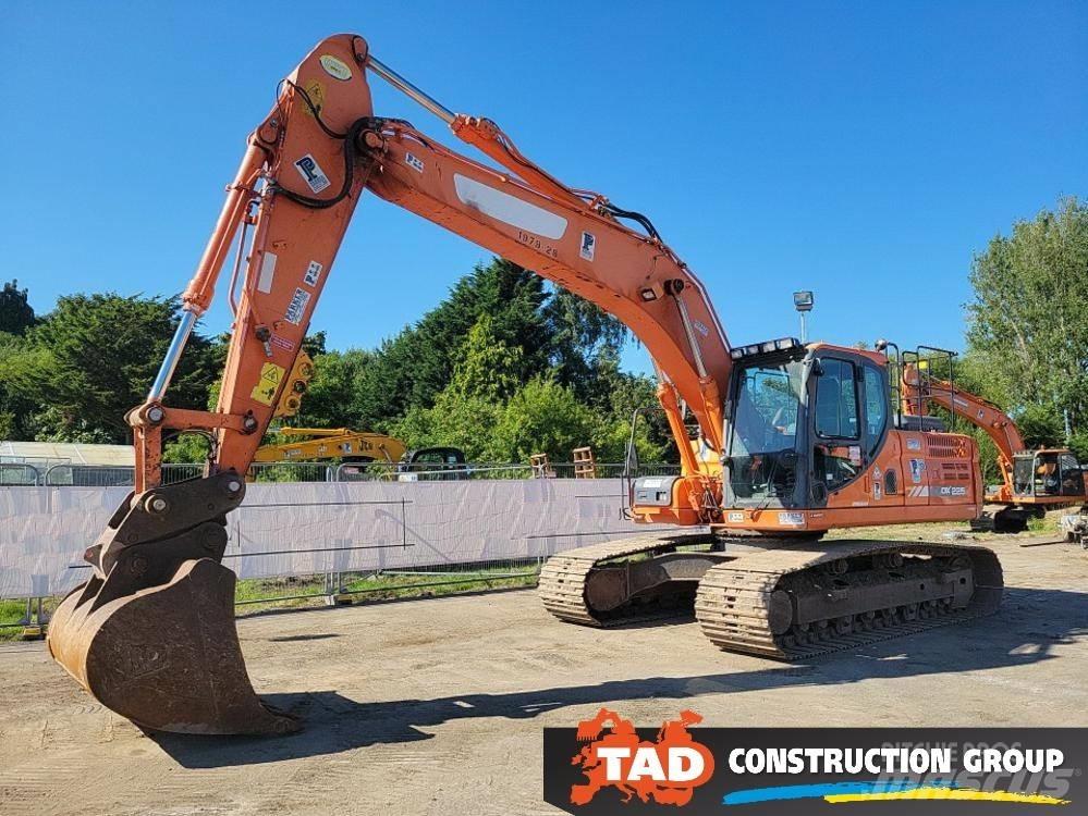 Doosan DX 225 LC-3 Pelle sur chenilles