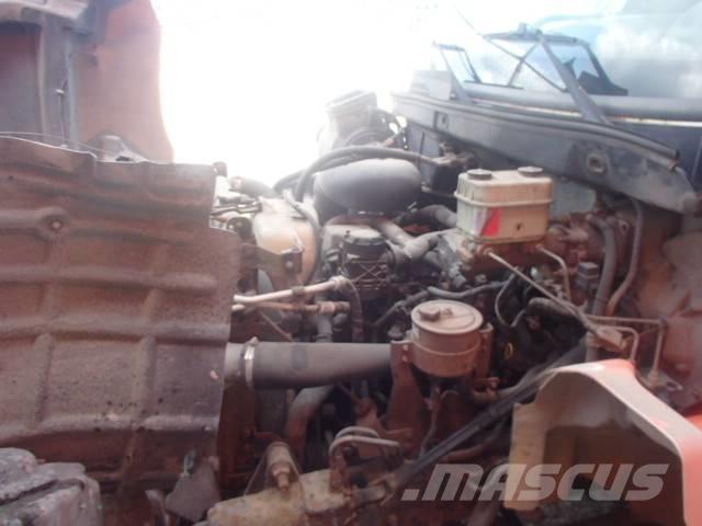 Hino 185 Camion plateau