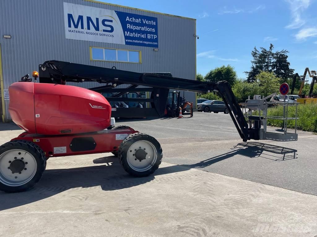Manitou 180 ATJ Nacelles articulées