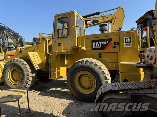 CAT 966 F Chargeuse sur pneus