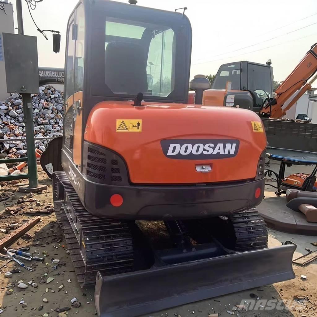 Doosan DH 60 Mini pelle < 7t