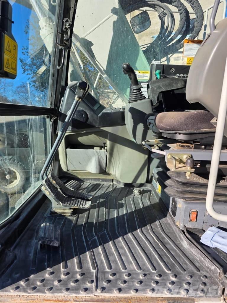 Takeuchi TB 2150 R Pelle sur chenilles