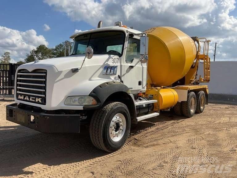 Mack CTP 713 B Autre camion