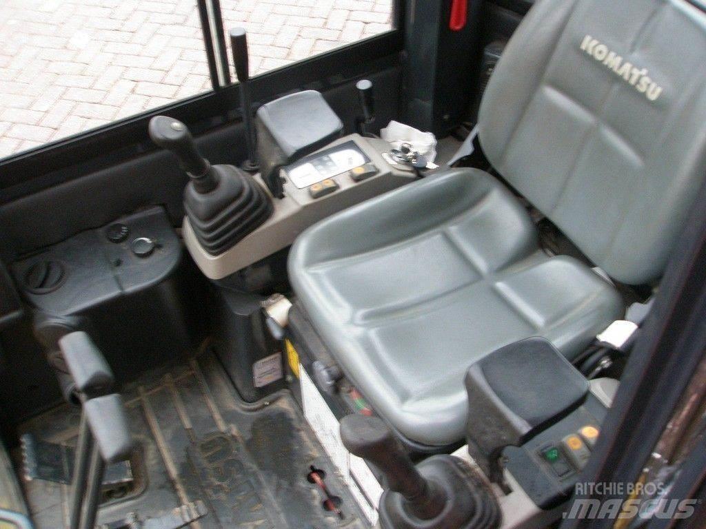 Komatsu PC16R-3HS Mini pelle < 7t