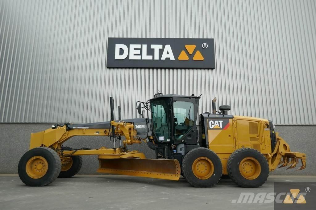 CAT 140M3 Niveleuse