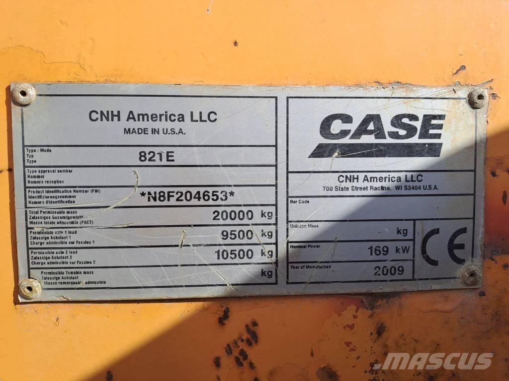 CASE 821 E XR Chargeuse sur pneus