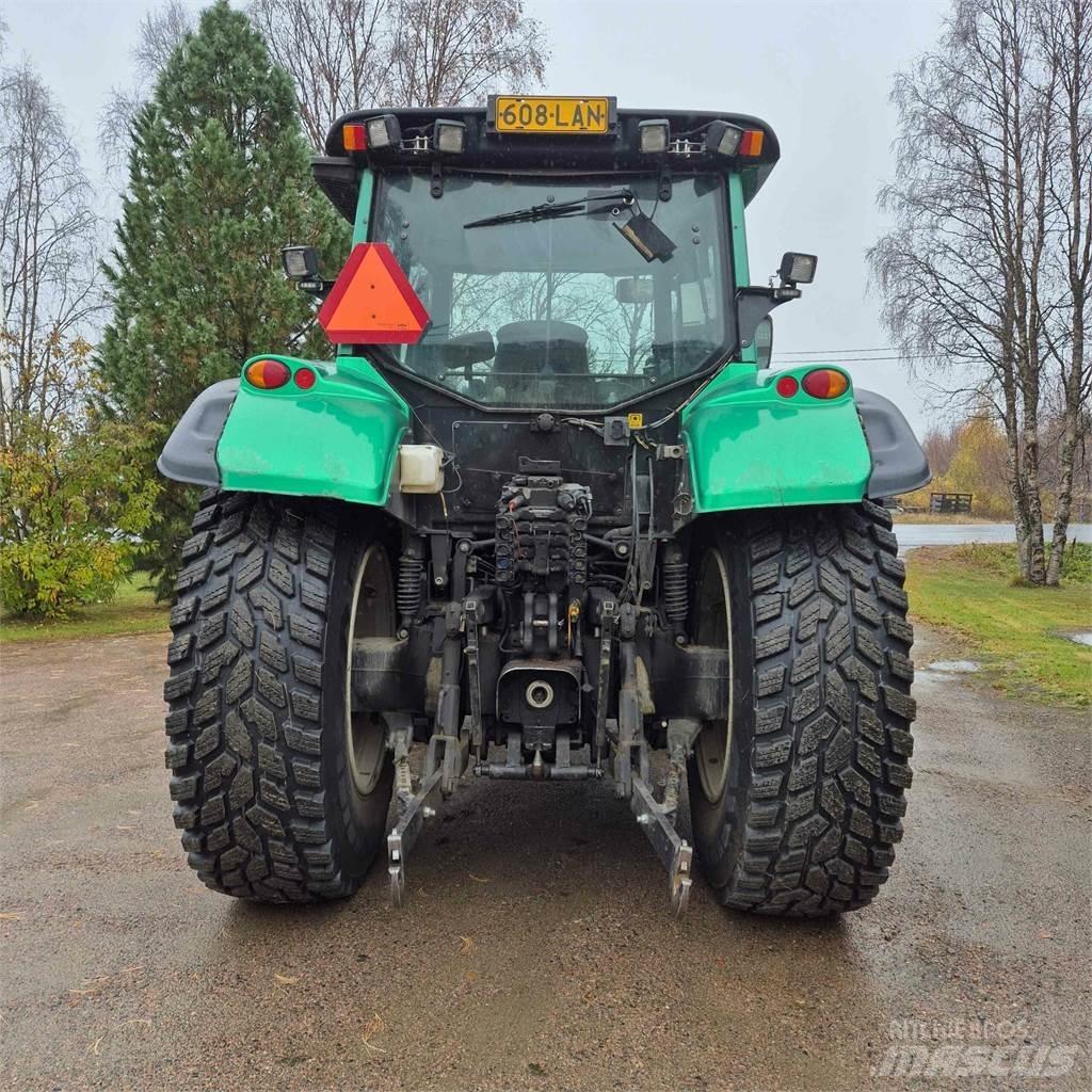 Valtra T182 Versu Tracteur