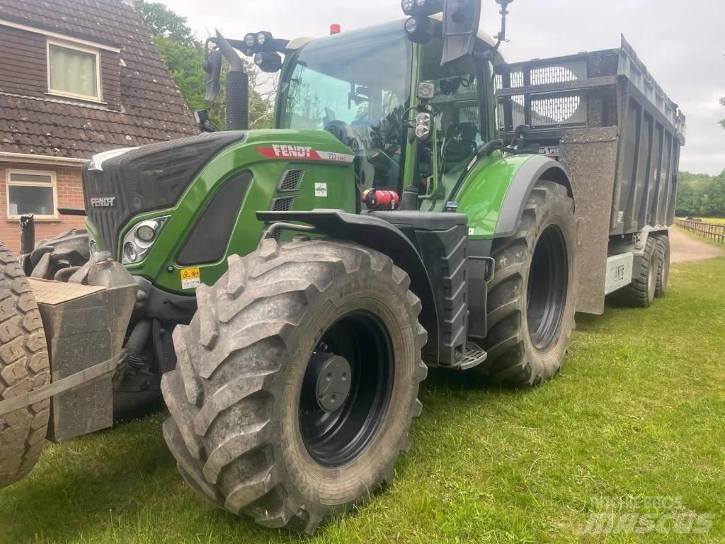Fendt 722 Vario Tractors