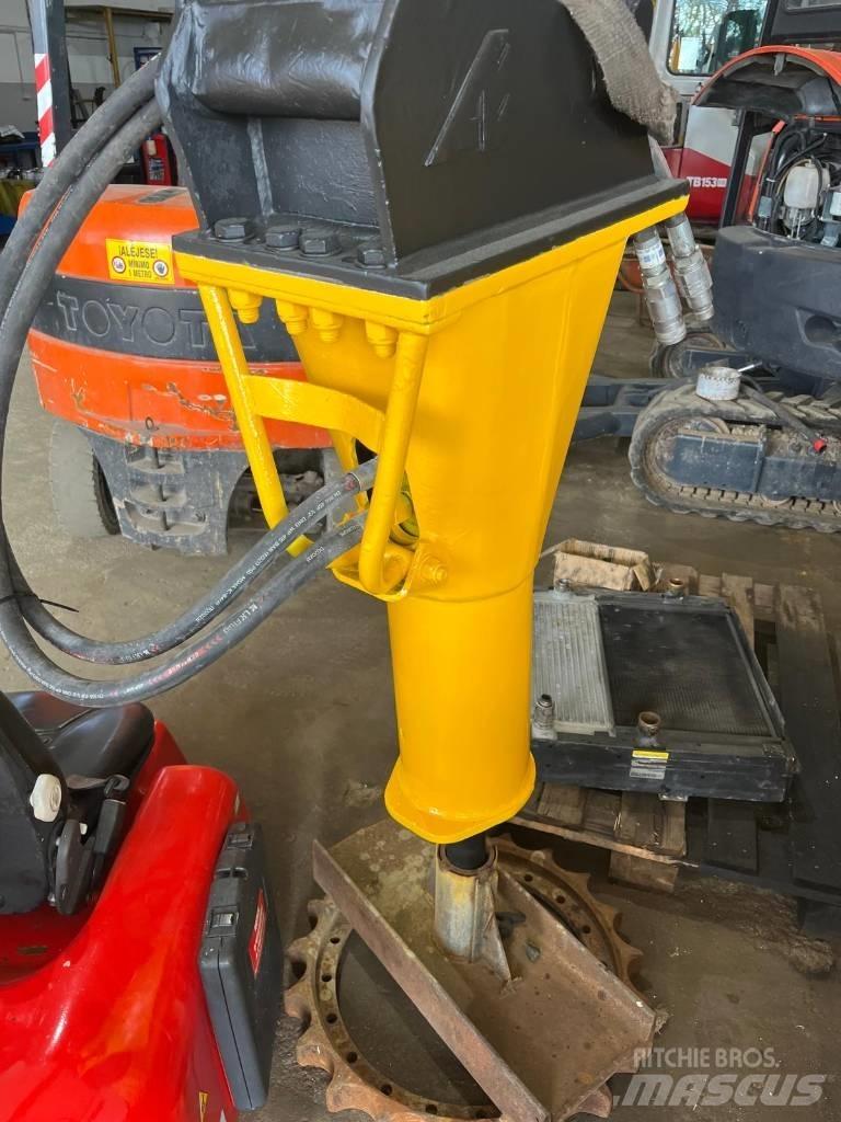 Montabert SD28 Marteau hydraulique