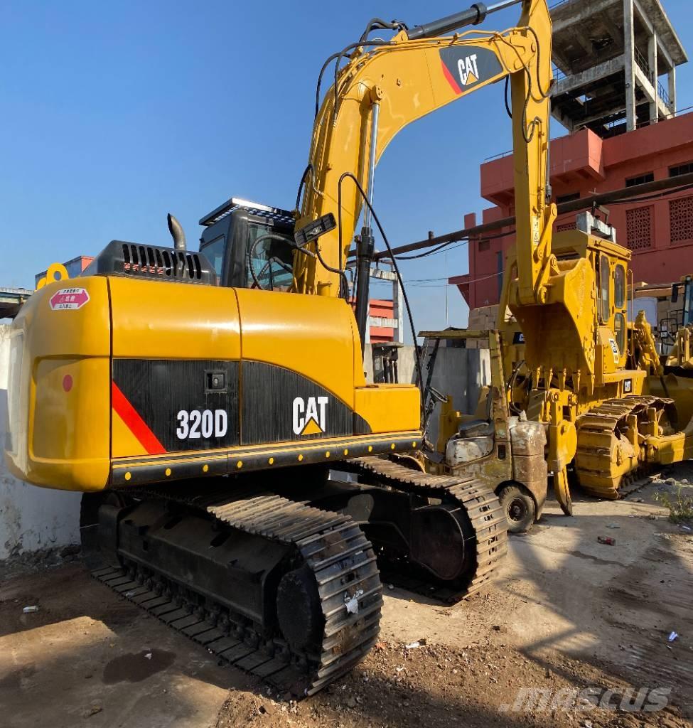 CAT 320 D Pelle sur chenilles