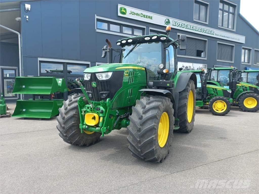 John Deere 6215R Tracteur