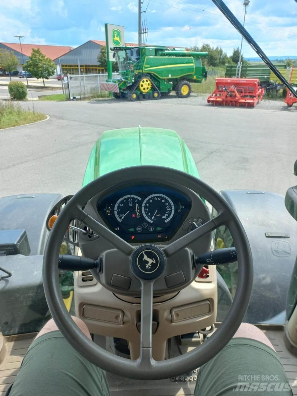 John Deere 6215R Tracteur