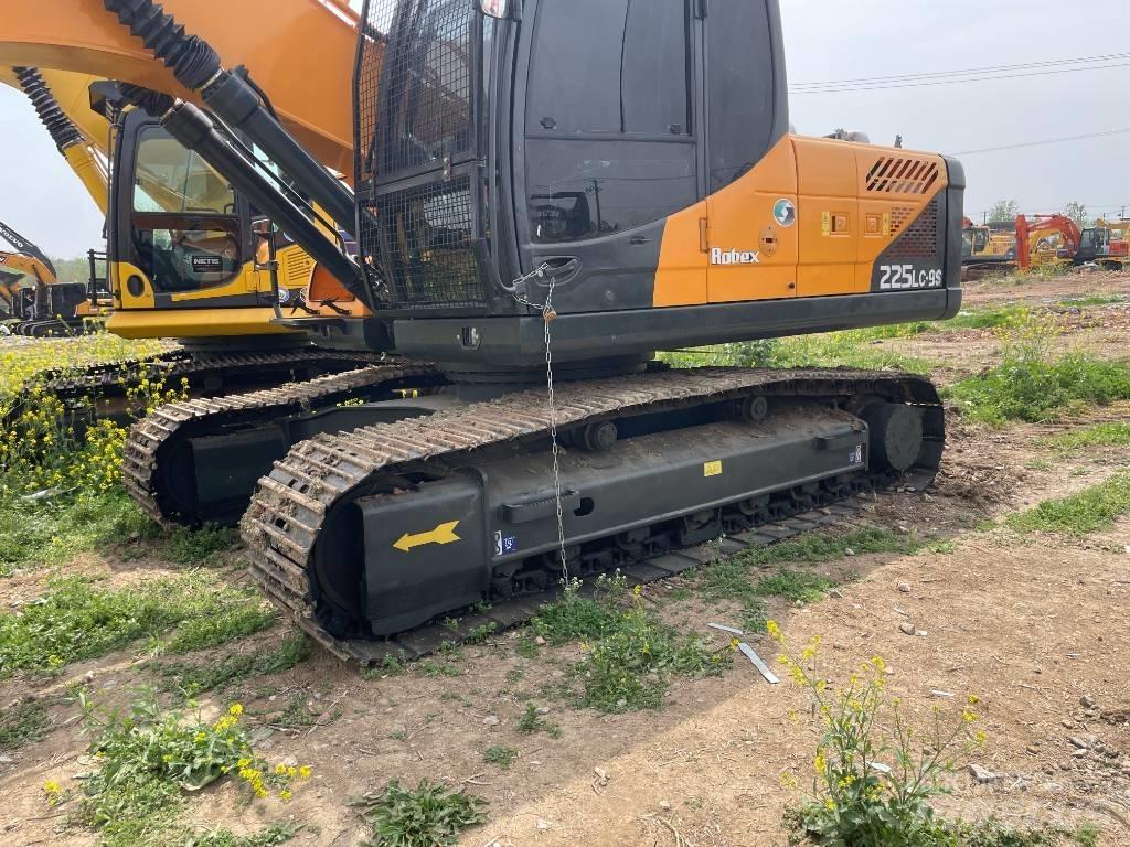 Hyundai 220LC-9S Pelle sur chenilles