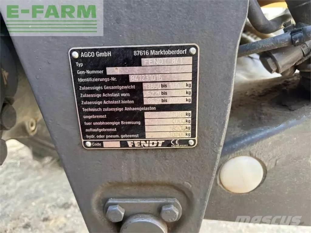 Fendt 826 vario Tracteur