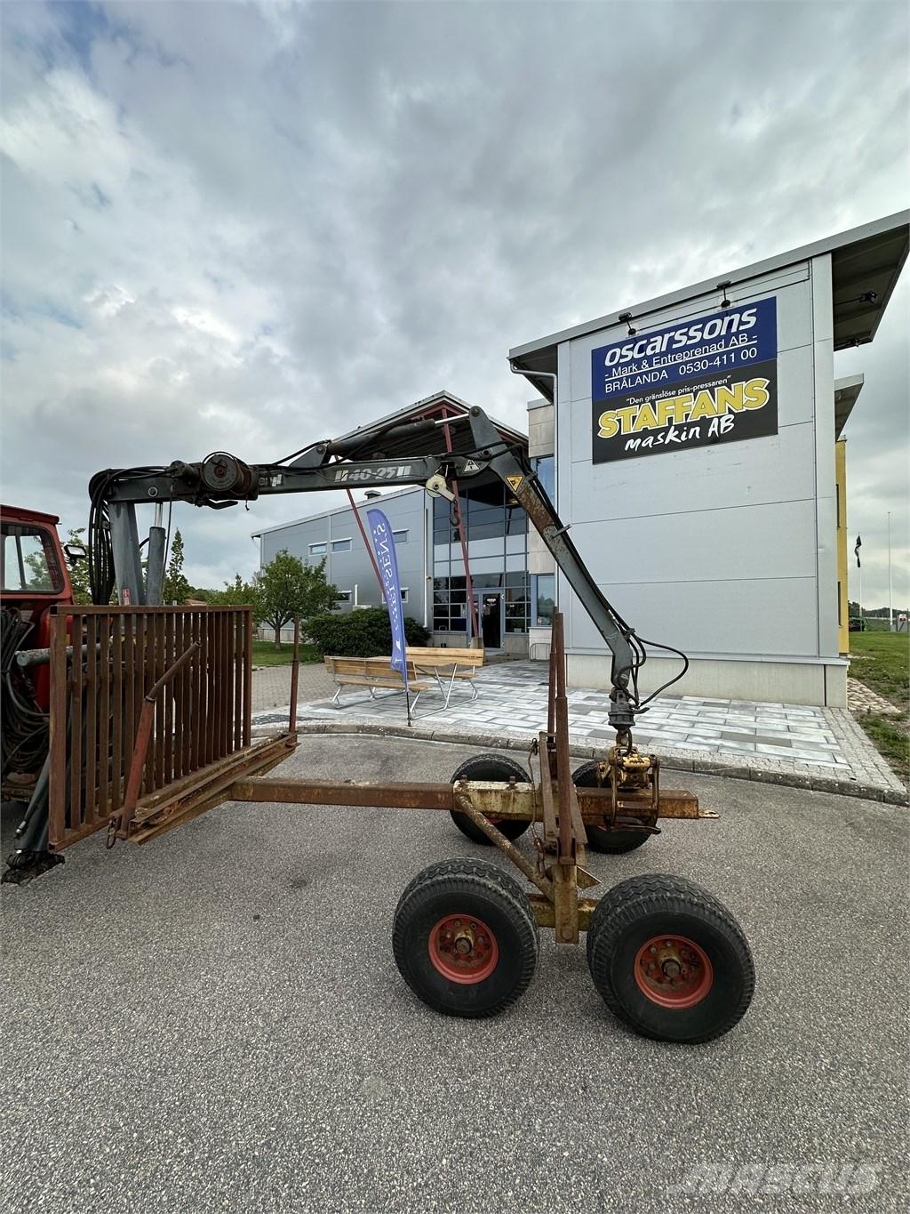 Vreten 40-25 Remorque forestière avec grue