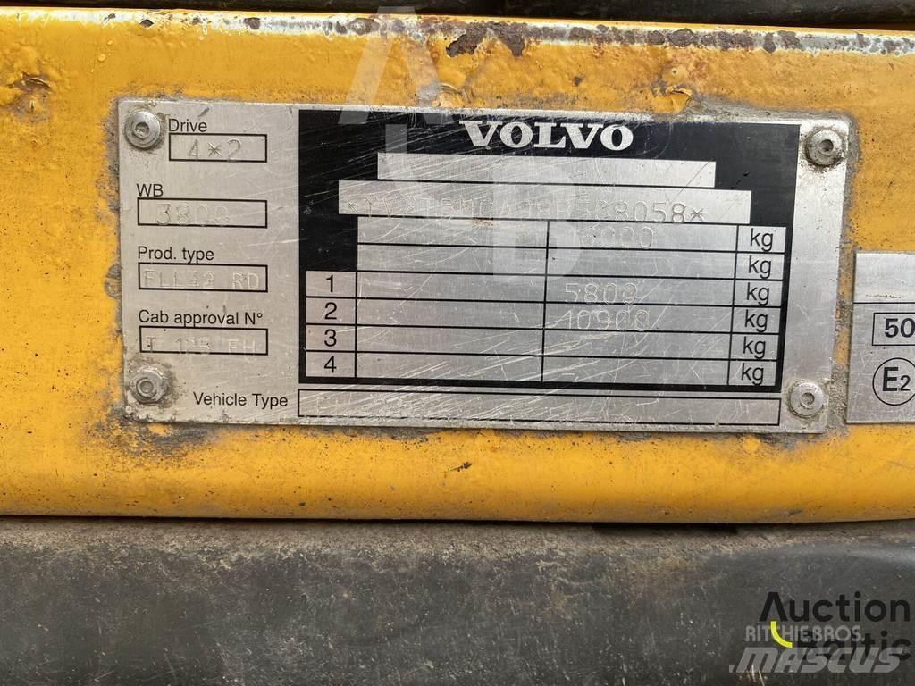 Volvo FL 240 4x2 Camion benne