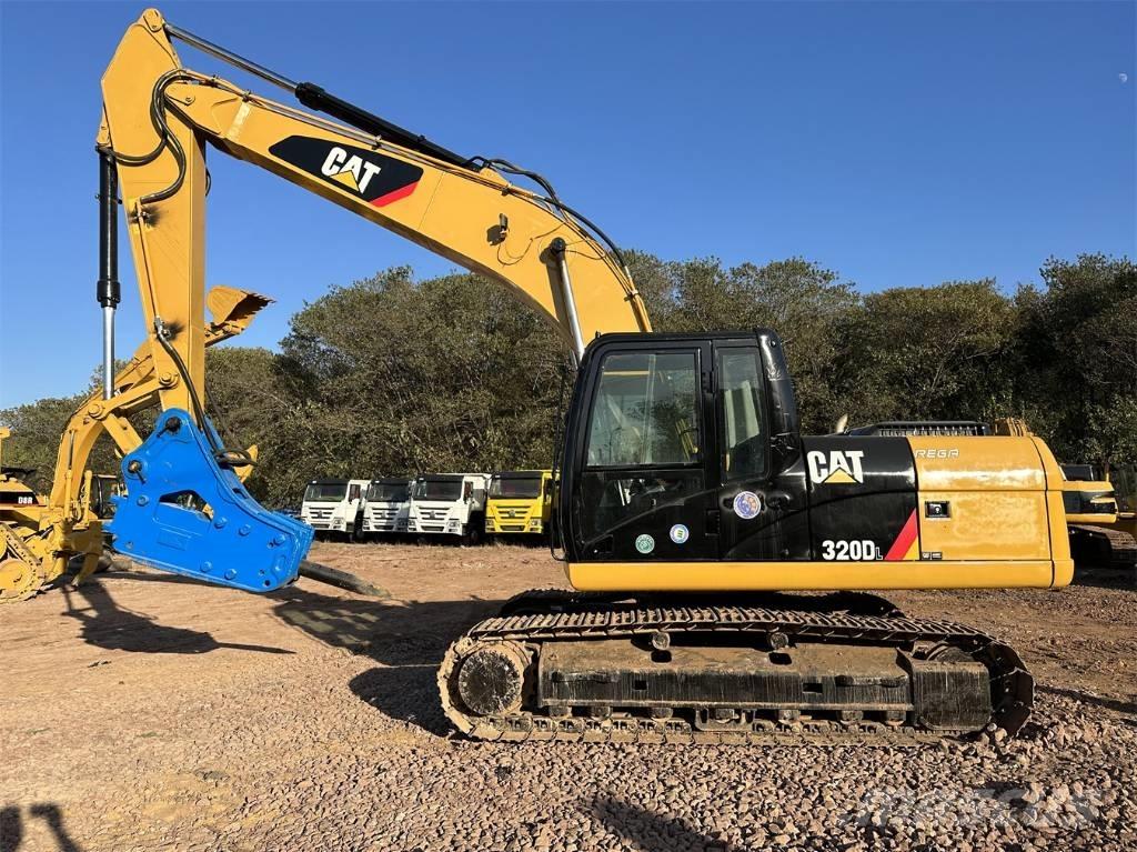 CAT 320D Pelle sur chenilles