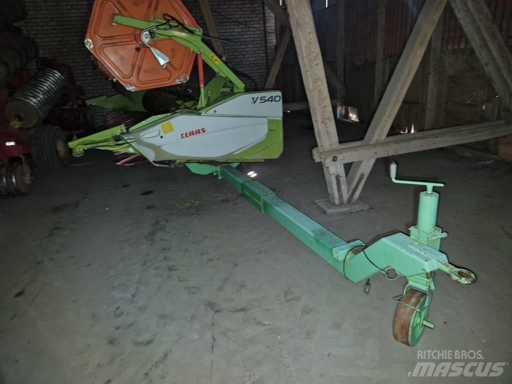 CLAAS Tucano 320 Moissonneuse batteuse