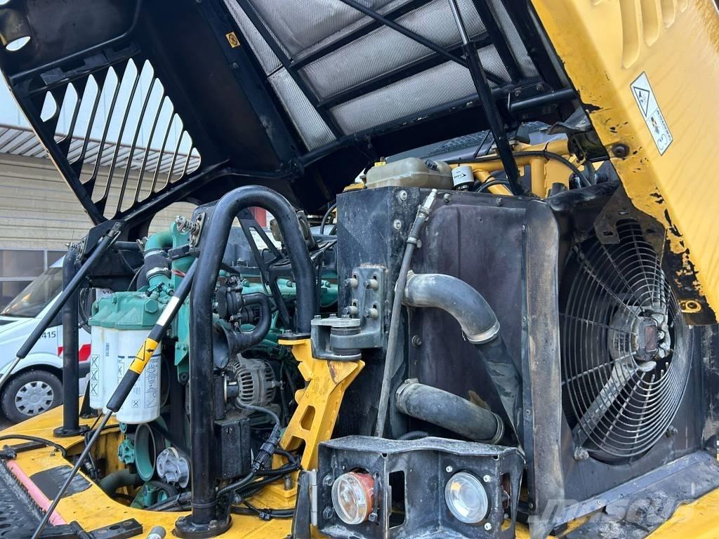 Volvo A 25 D Tombereau articulé