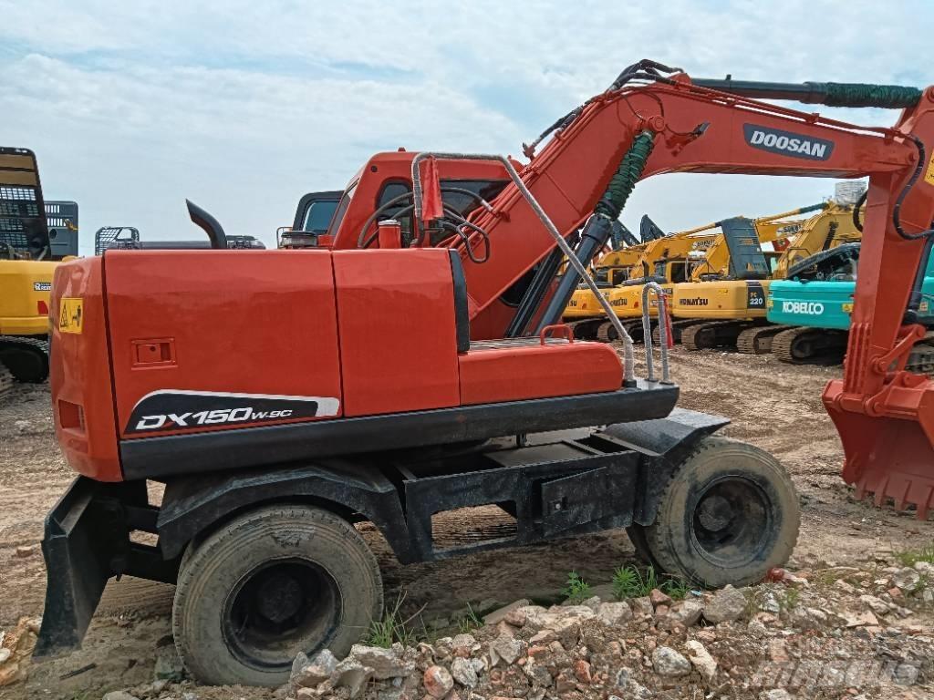Doosan DH 150 W-7 Pelle sur chenilles