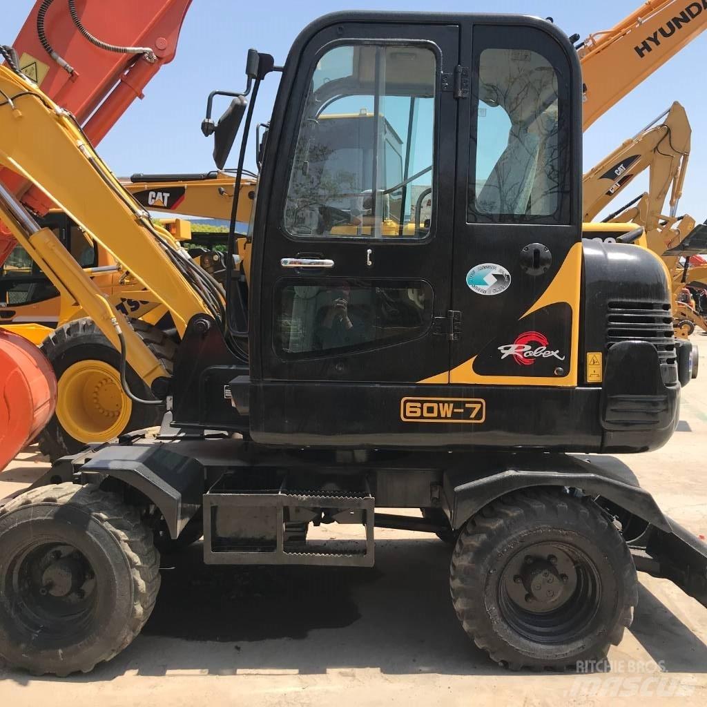 Hyundai Robex 60-7 Pelle sur pneus