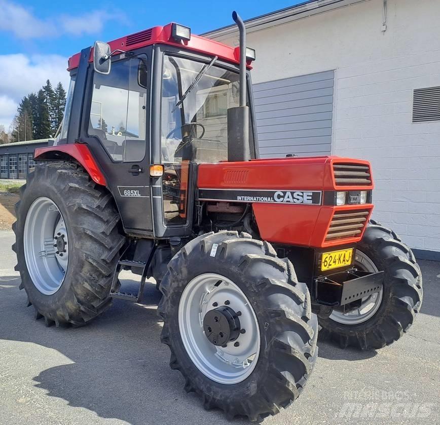Case IH 685 XL Tracteur