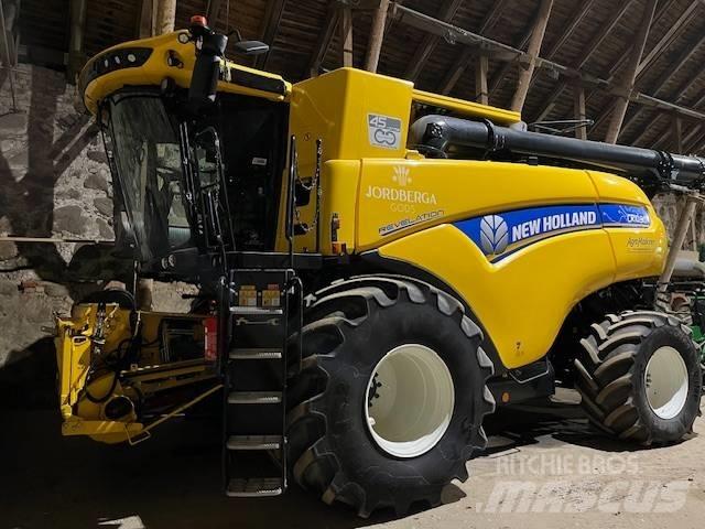New Holland CR10.90 Moissonneuse batteuse