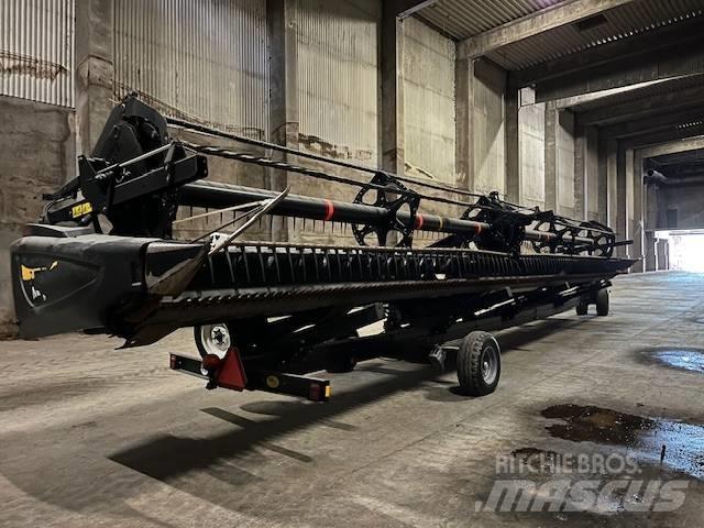 New Holland CR10.90 Moissonneuse batteuse