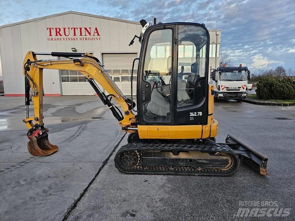 CAT 302.7 D CR Mini pelle < 7t