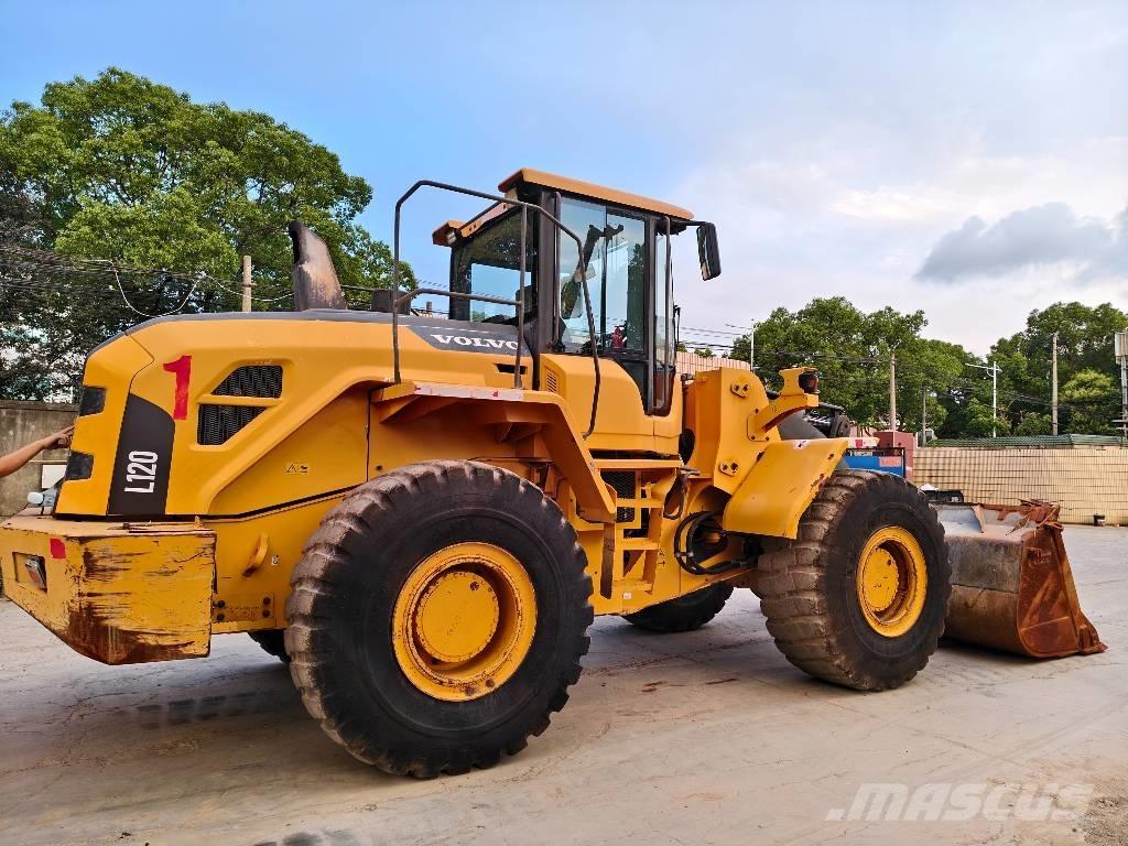 Volvo L 120 Chargeuse sur pneus