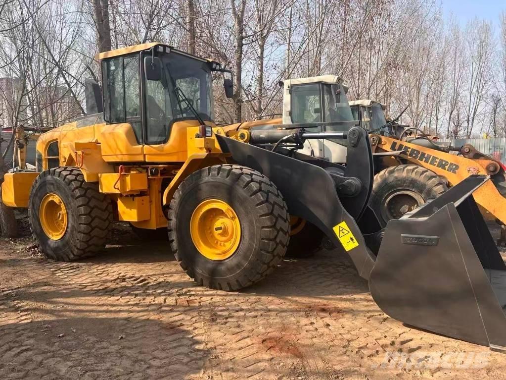 Volvo L 120 Chargeuse sur pneus