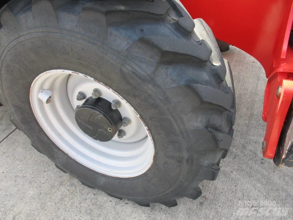 Manitou MT 1440 (869) Chariot télescopique