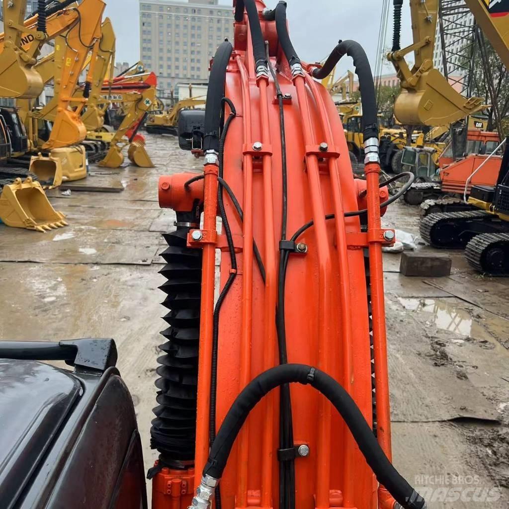 Hitachi ZX 120 Pelle sur chenilles