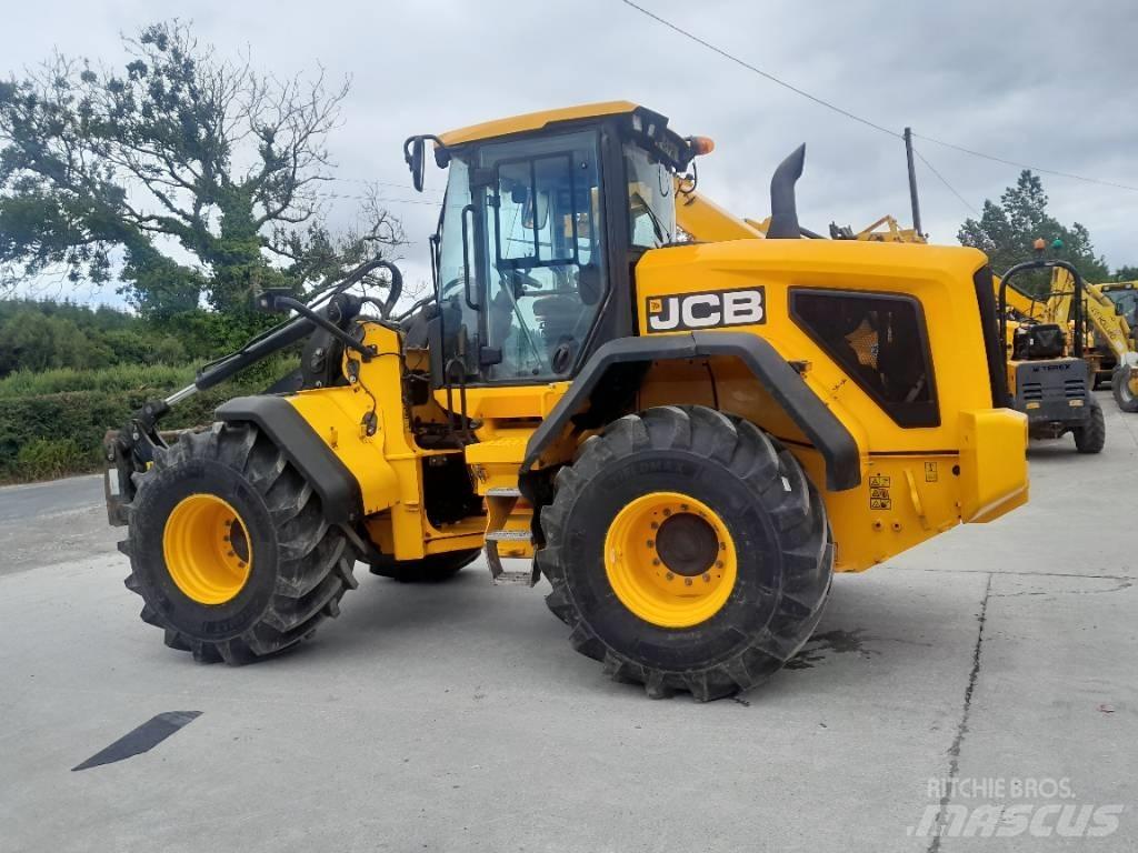 JCB 427 Chargeuse sur pneus