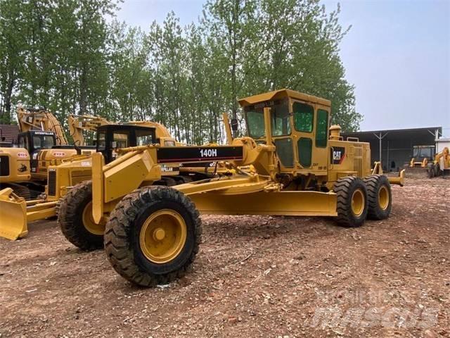 CAT 140 H Niveleuse