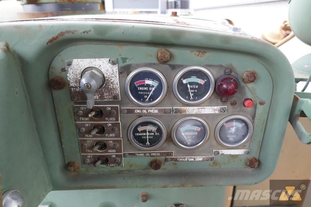 CAT D7F Ex-army Bouteurs sur chenilles