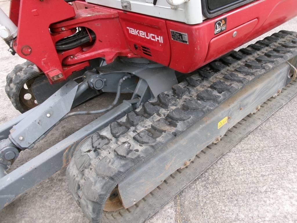 Takeuchi TB235-2 Mini pelle < 7t