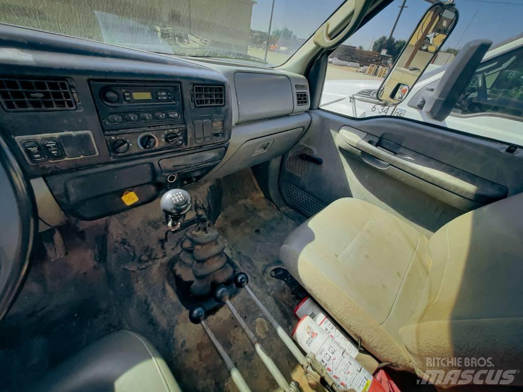 Ford F 750 XL SD Camion citerne à eau
