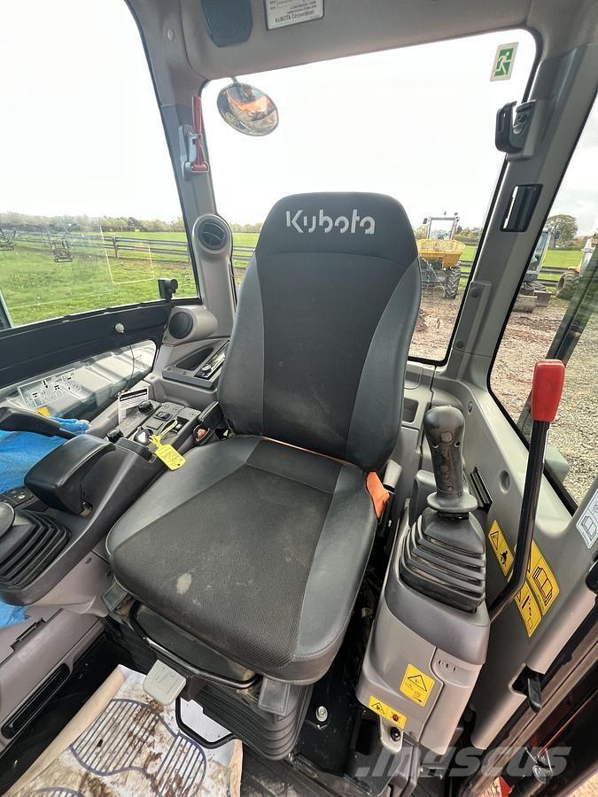 Kubota U56-5 Pelle spéciale