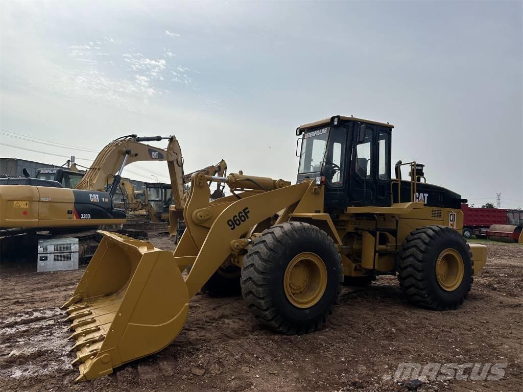 CAT 966F Chargeuse sur pneus